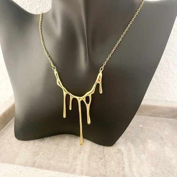 Gold Drip Necklace - Picture 5 of 7